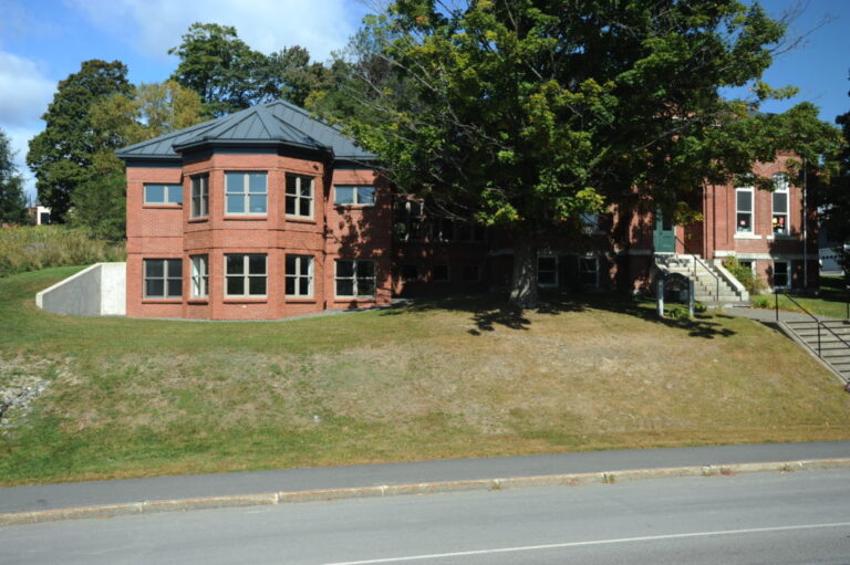 Guilford Memorial Library